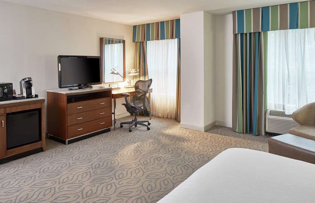 Hilton Garden Inn Atlanta Midtown Room photo